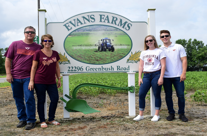 大盆地獲獎者吉姆·埃文斯和家人