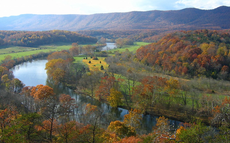 Fall in Shenandoah River State Park